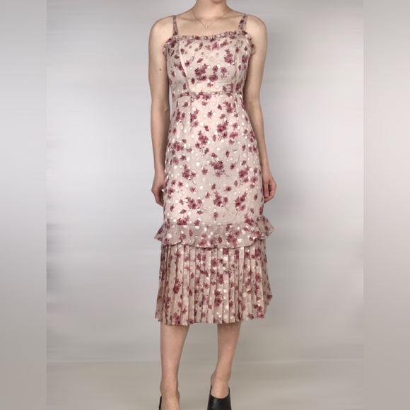 NWT Lulus Terrace Views Taupe Floral Print Tiered Midi Dress Size S - Picture 1 of 8